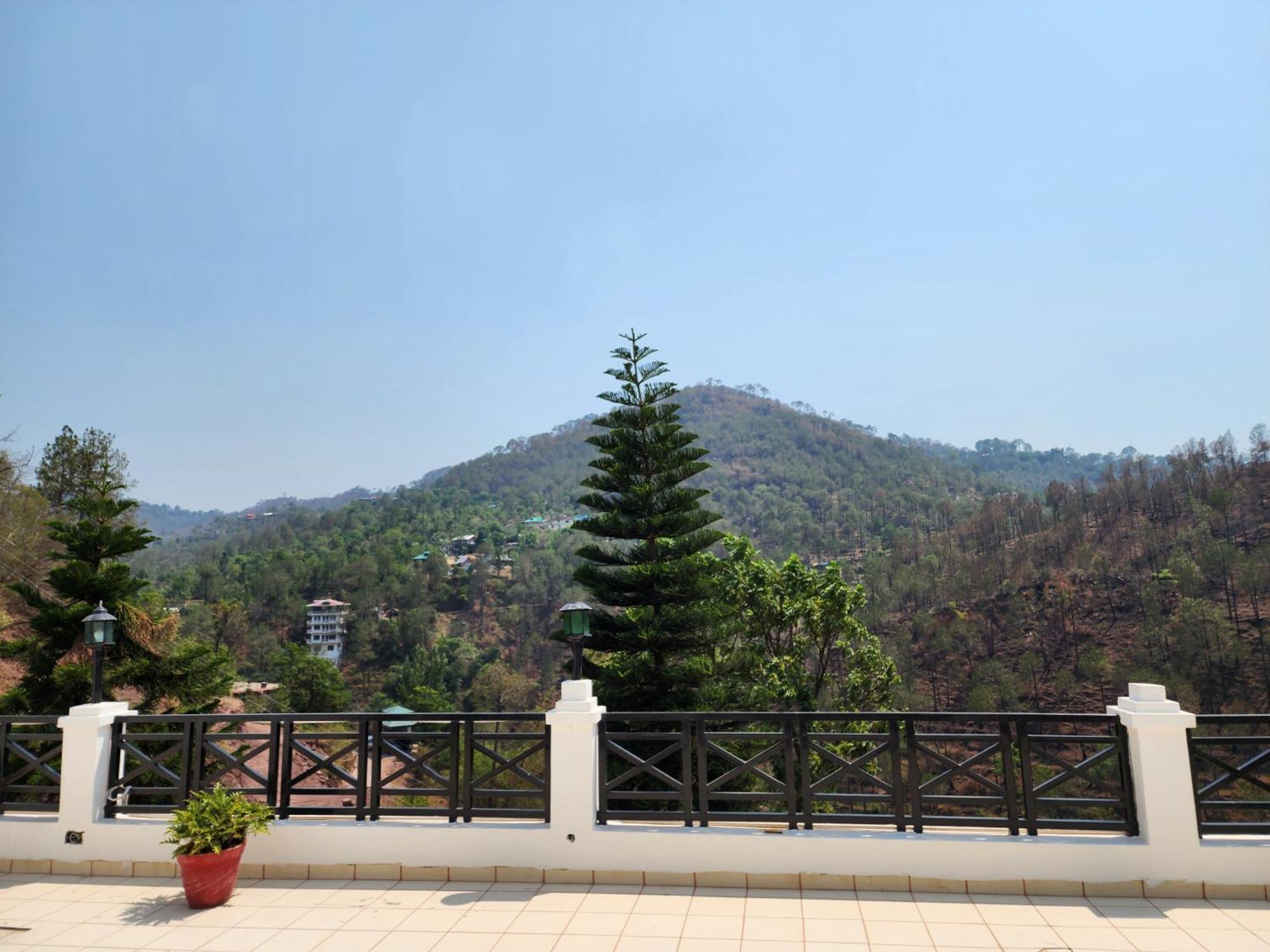 Hotel Royal Ark - Kasauli Exterior foto